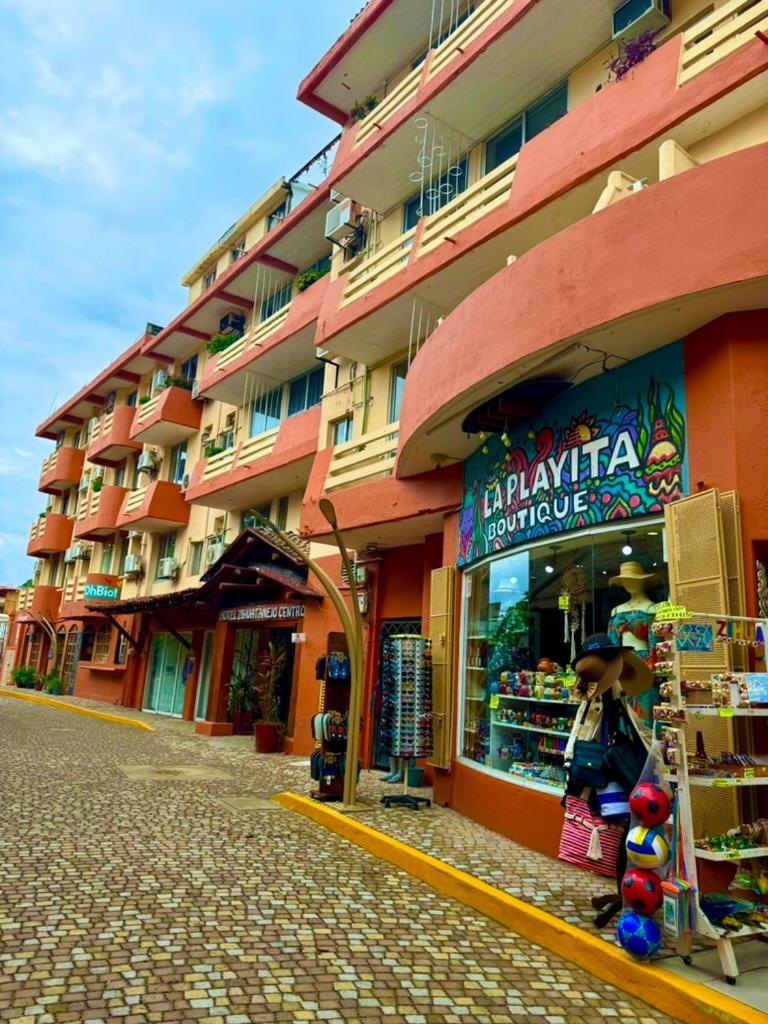 Hotel Zihuatanejo Centro エクステリア 写真