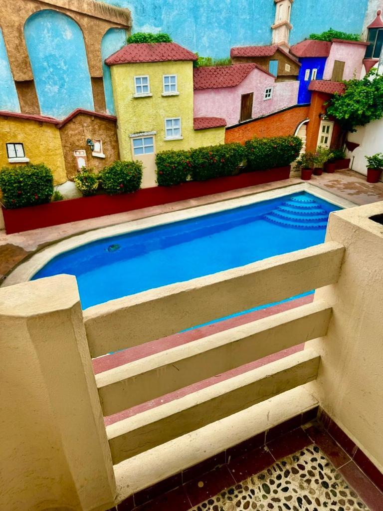 Hotel Zihuatanejo Centro エクステリア 写真